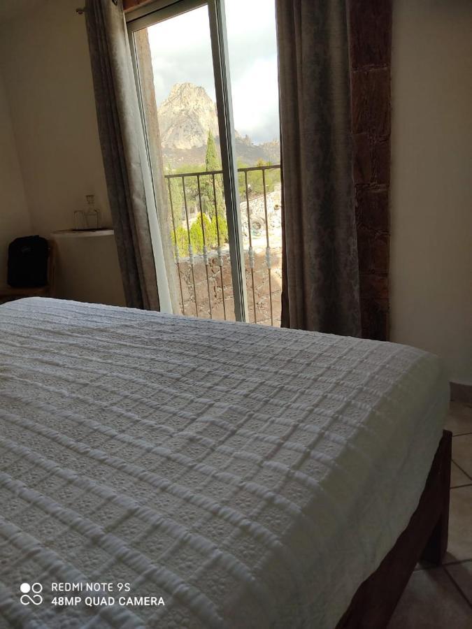 Hotel Beraka Bernal Bagian luar foto